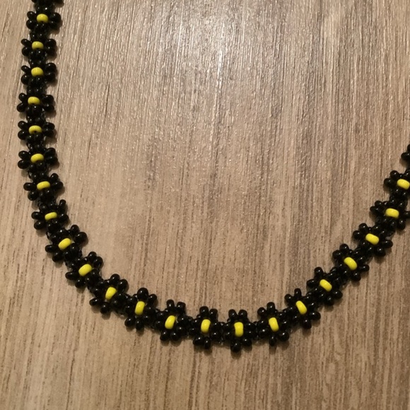New vintage 🐝retro Flower power beaded choker necklace - Picture 4 of 10